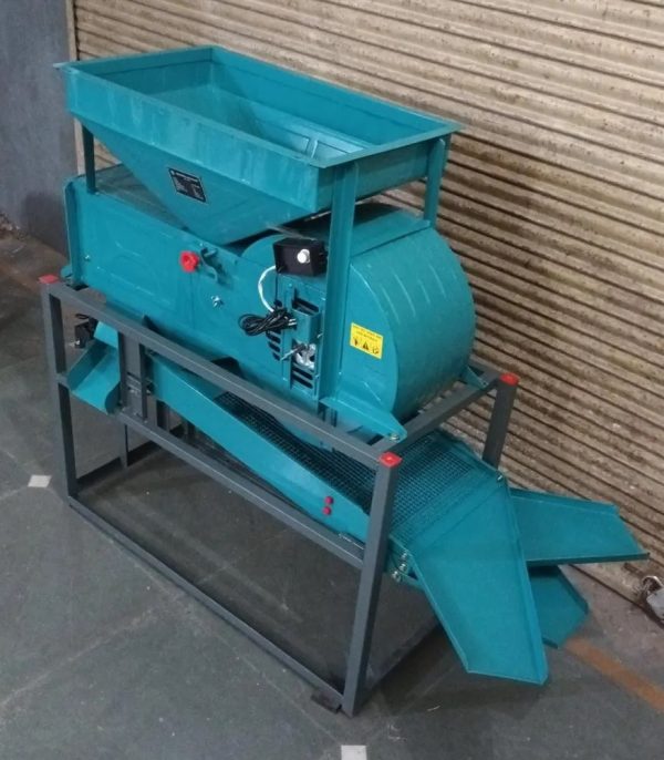 Double Motor Grain Winnower Grader and Cleaner Machine 500 - 600 kg Per Hour - Image 2