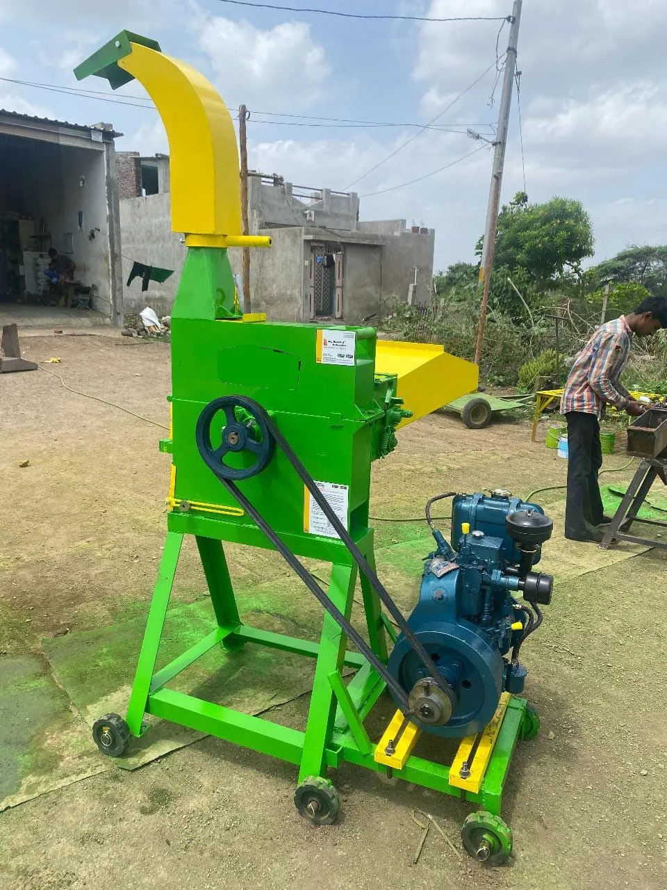 BLOWER TYPE CHAFF CUTTER 3Hp Motor - Image 4