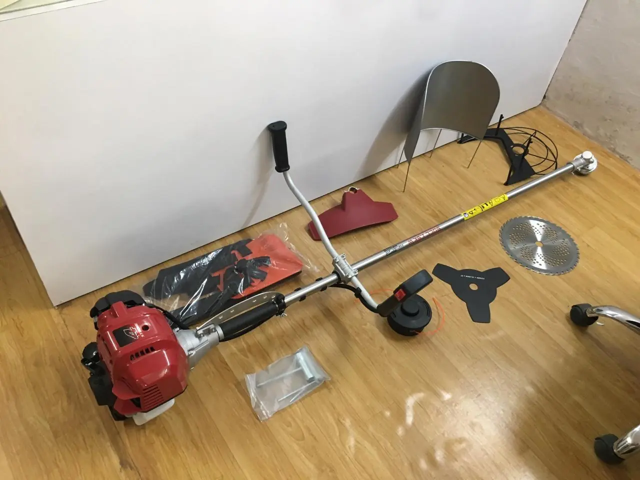 35CC Side Pack Brush Cutter - 4 Stroke Engine - Image 7